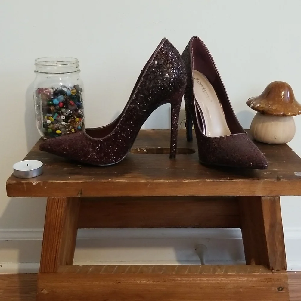 High Heels - Picture 5 of 5